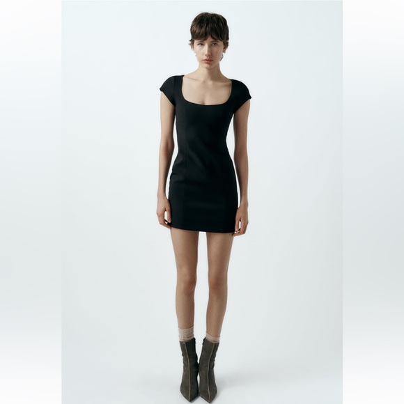 Zara | Dresses | Zara Short Fitted Dress | Poshmark